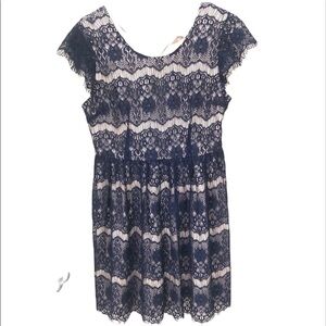 2/$15 Forever 21 - Blue & Cream Lace Mini Dress Cap Sleeve Fit & Flare – Size M